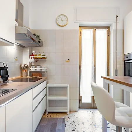 Charme & Bright Apt - Balcony Appartement