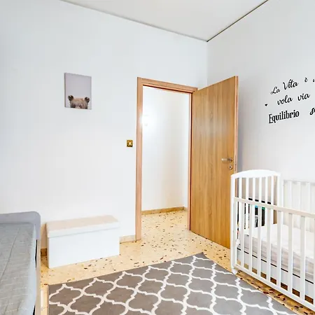 Charme & Bright Apt - Balcony Appartement