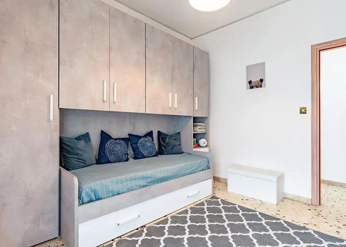 Charme & Bright Apt - Balcony Apartament *